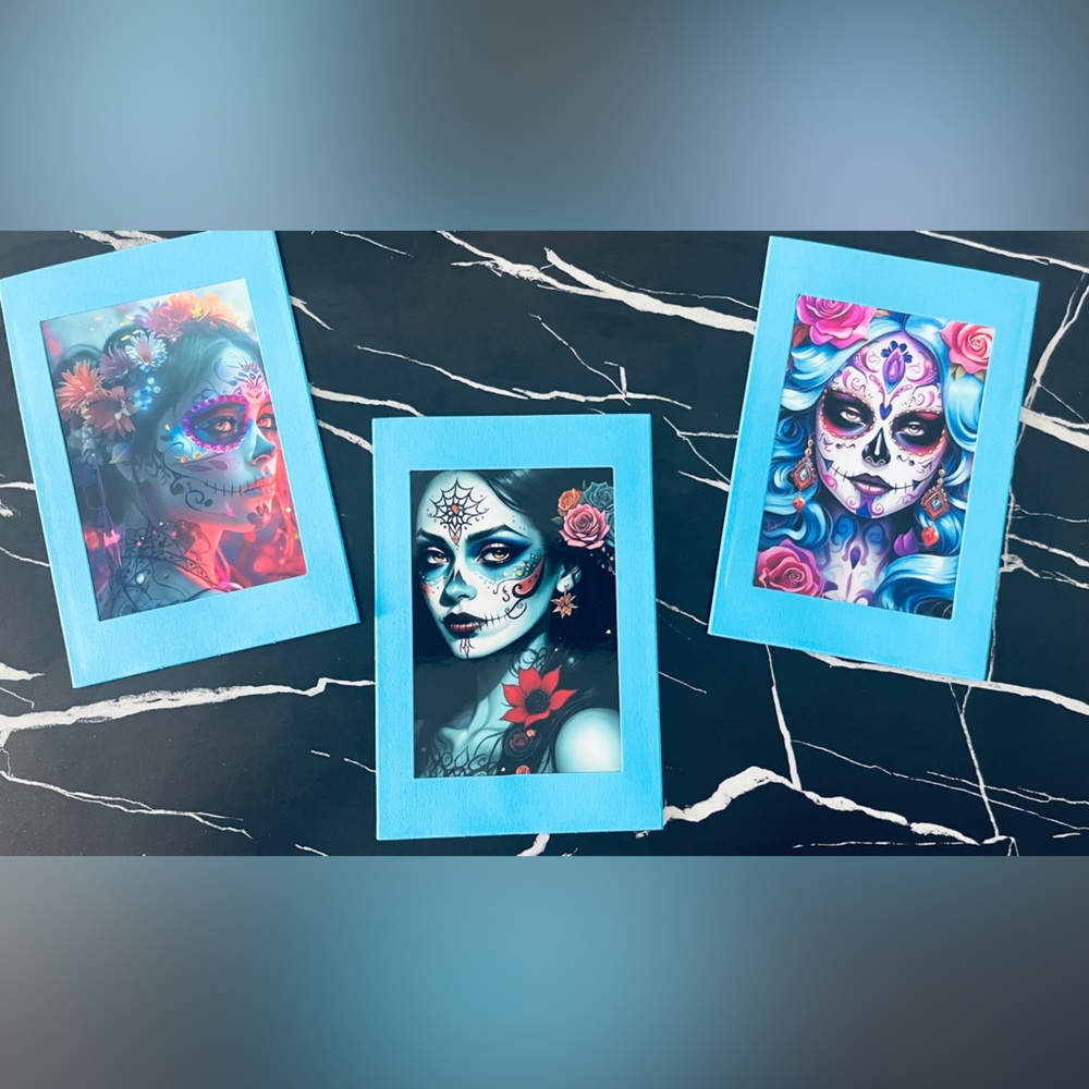 Original Use Blue and Red Artistic Portrait Set